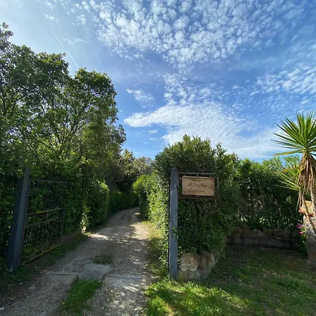 La Casa Rosa בית חווה קסטנייטו קרדוצ'י